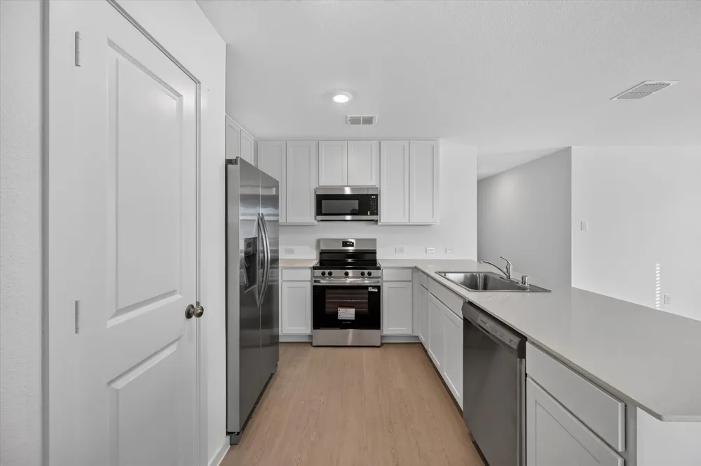 624 W Criner Street Grandview, TX 76050