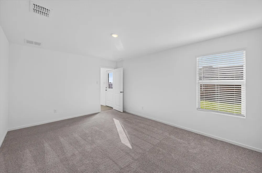 624 W Criner Street Grandview, TX 76050