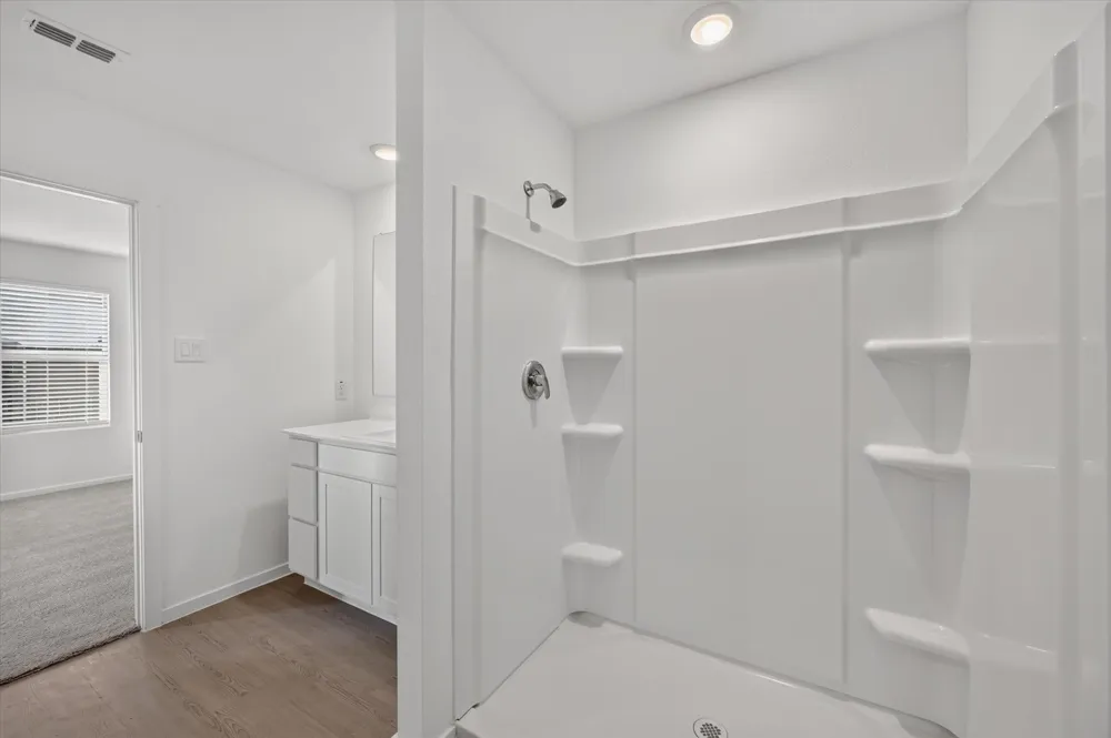 624 W Criner Street Grandview, TX 76050