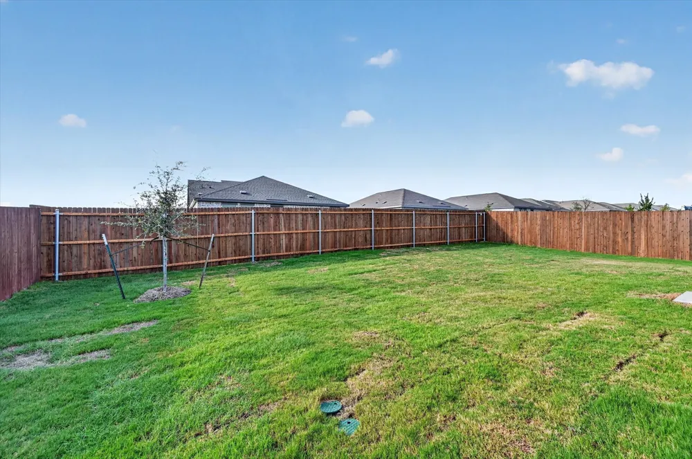 624 W Criner Street Grandview, TX 76050