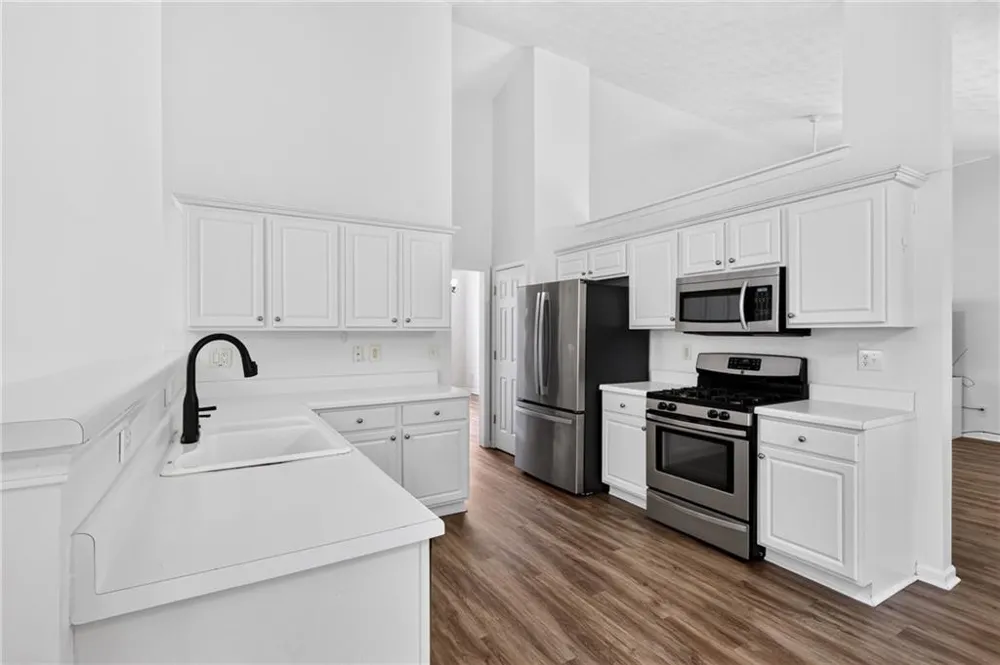 1142 Autumn Glen Way Dacula, GA 30019