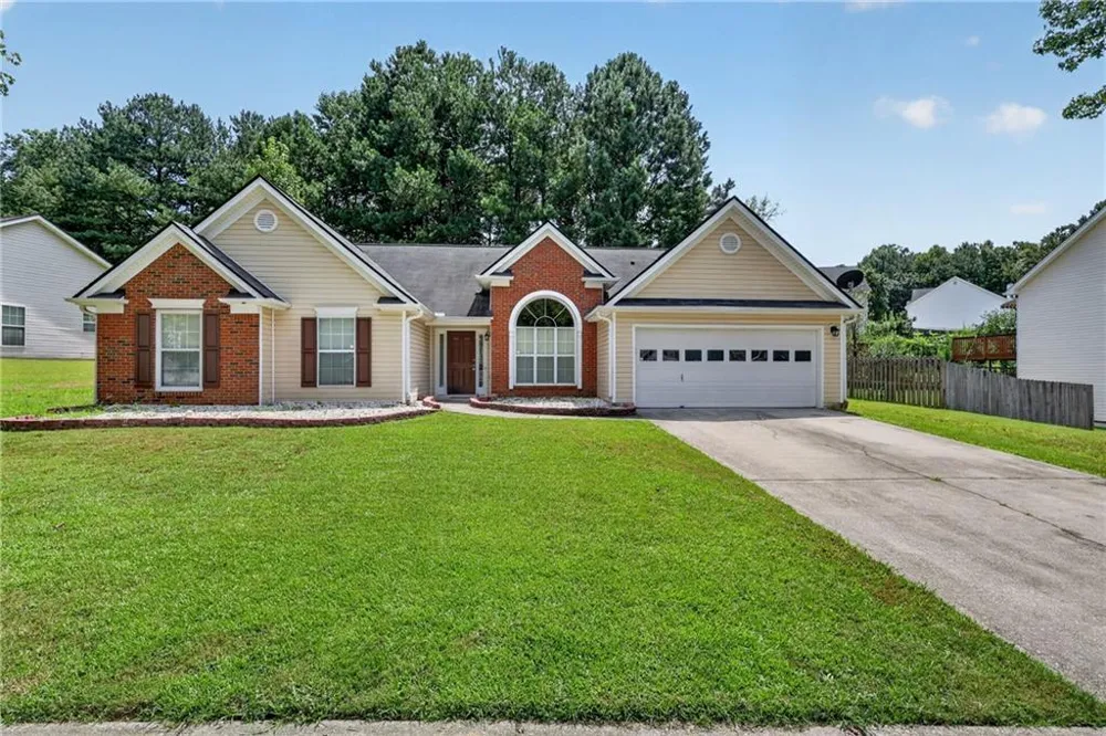 1142 Autumn Glen Way Dacula, GA 30019