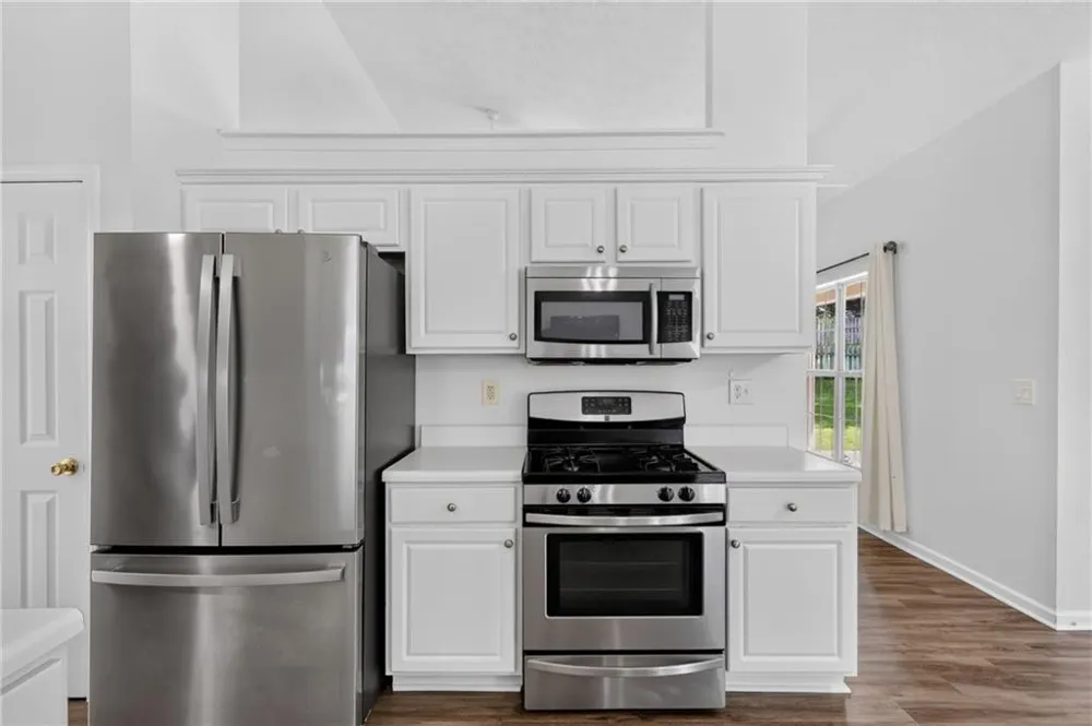 1142 Autumn Glen Way Dacula, GA 30019