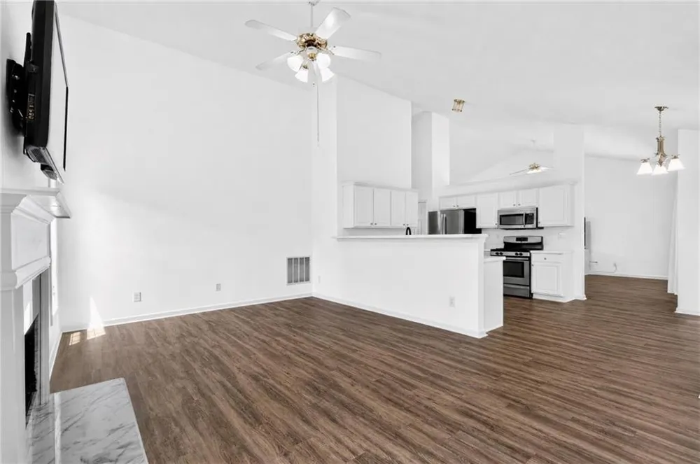 1142 Autumn Glen Way Dacula, GA 30019