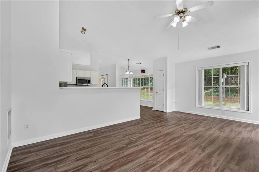 1142 Autumn Glen Way Dacula, GA 30019