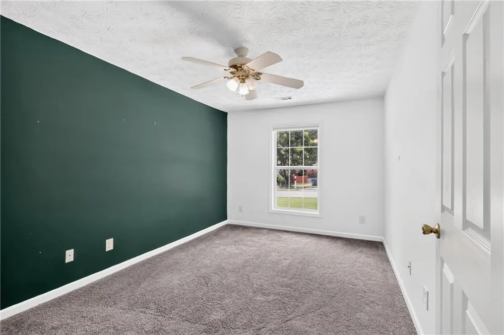 1142 Autumn Glen Way Dacula, GA 30019