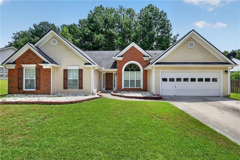 1142 Autumn Glen Way Dacula, GA 30019