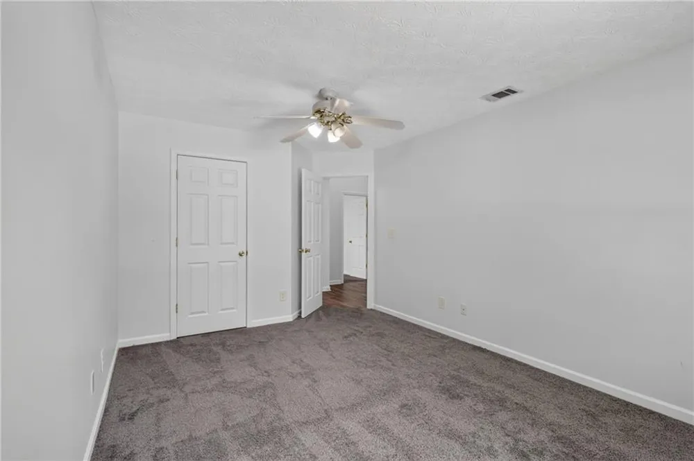 1142 Autumn Glen Way Dacula, GA 30019