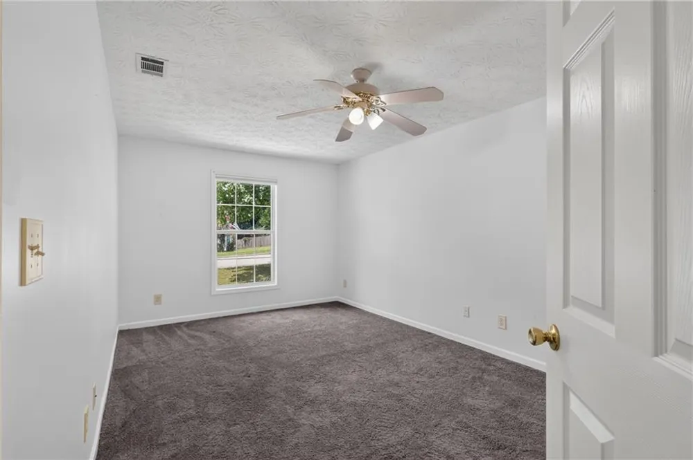 1142 Autumn Glen Way Dacula, GA 30019