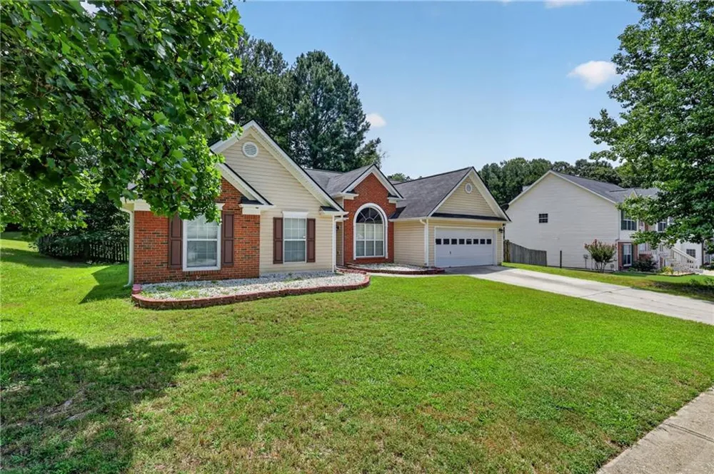 1142 Autumn Glen Way Dacula, GA 30019