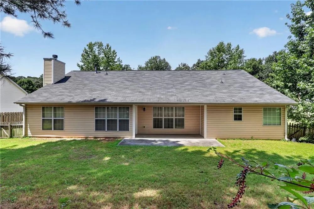 1142 Autumn Glen Way Dacula, GA 30019