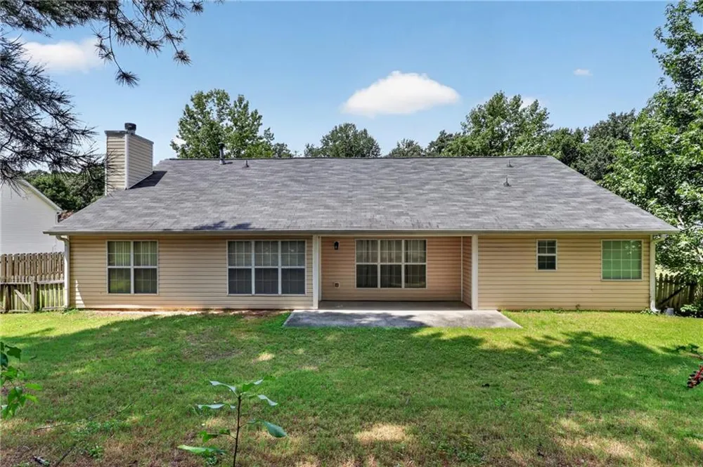 1142 Autumn Glen Way Dacula, GA 30019