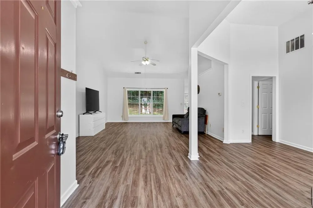 1142 Autumn Glen Way Dacula, GA 30019