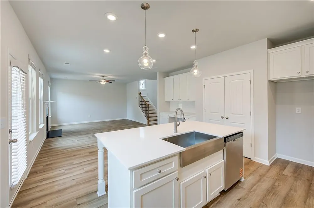 183 Dalston Cove Stockbridge, GA 30281