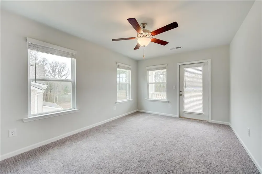 183 Dalston Cove Stockbridge, GA 30281