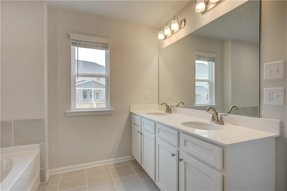 183 Dalston Cove Stockbridge, GA 30281
