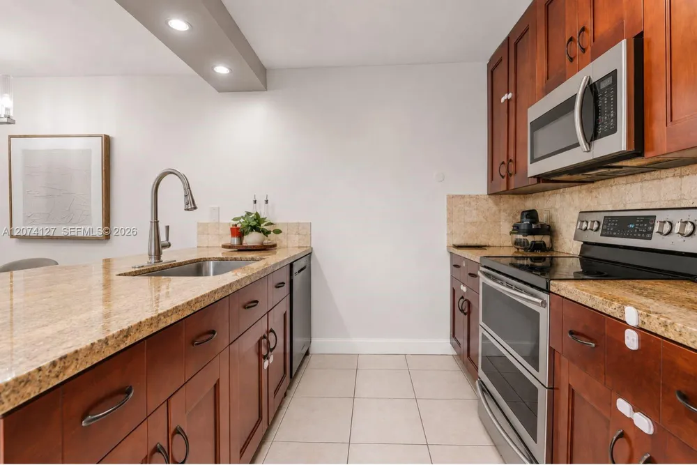804 SW 119th Way #804 Davie, FL 33325