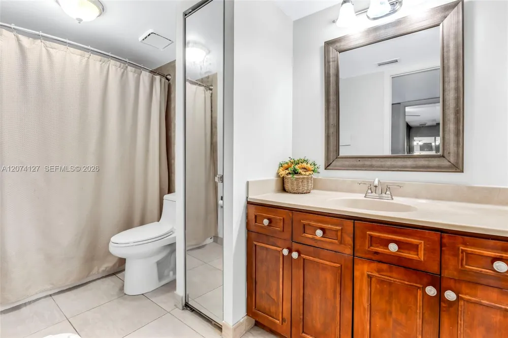 804 SW 119th Way #804 Davie, FL 33325