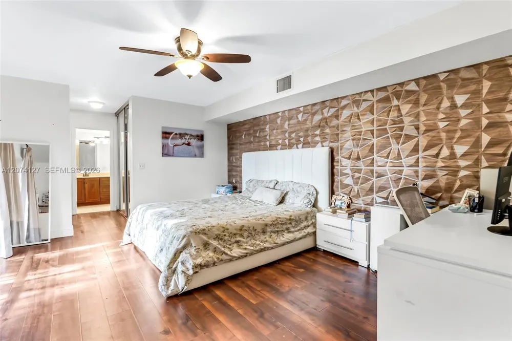 804 SW 119th Way #804 Davie, FL 33325