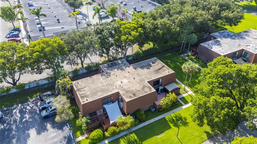 804 SW 119th Way #804 Davie, FL 33325