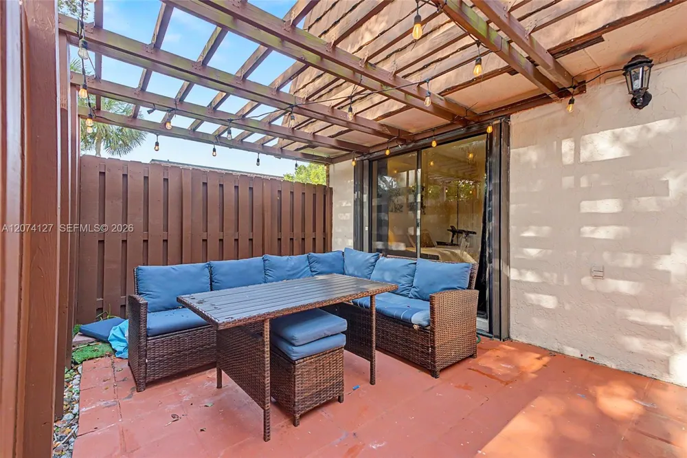 804 SW 119th Way #804 Davie, FL 33325
