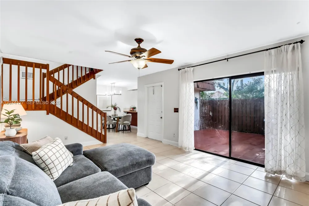 804 SW 119th Way #804 Davie, FL 33325
