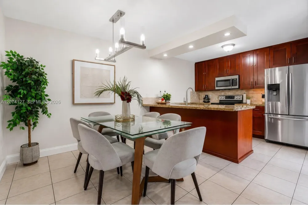 804 SW 119th Way #804 Davie, FL 33325