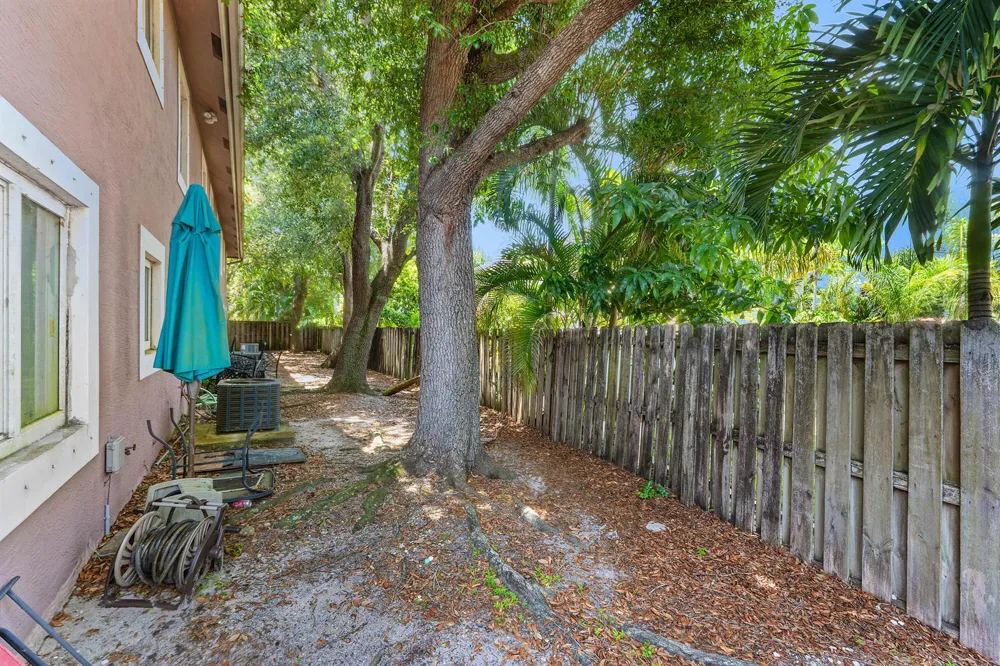 13793 YARMOUTH DRIVE #13793 Wellington, FL 33414