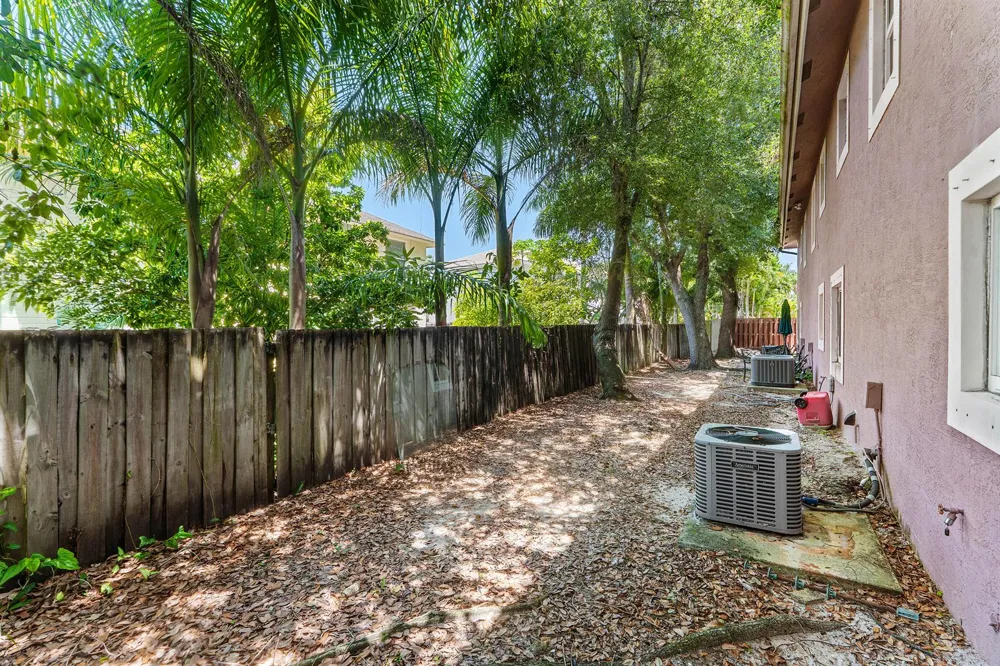 13793 YARMOUTH DRIVE #13793 Wellington, FL 33414