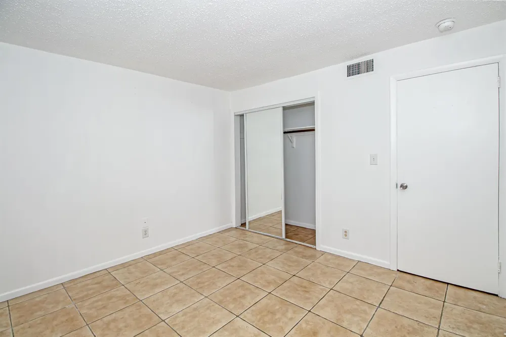 402 Lake Shore Drive West Palm Beach, FL 33403