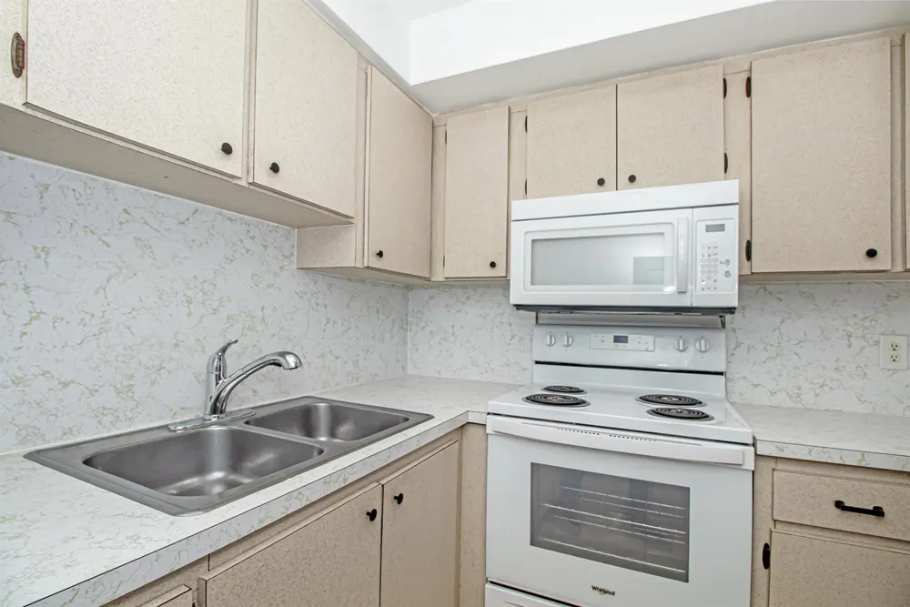 402 Lake Shore Drive West Palm Beach, FL 33403