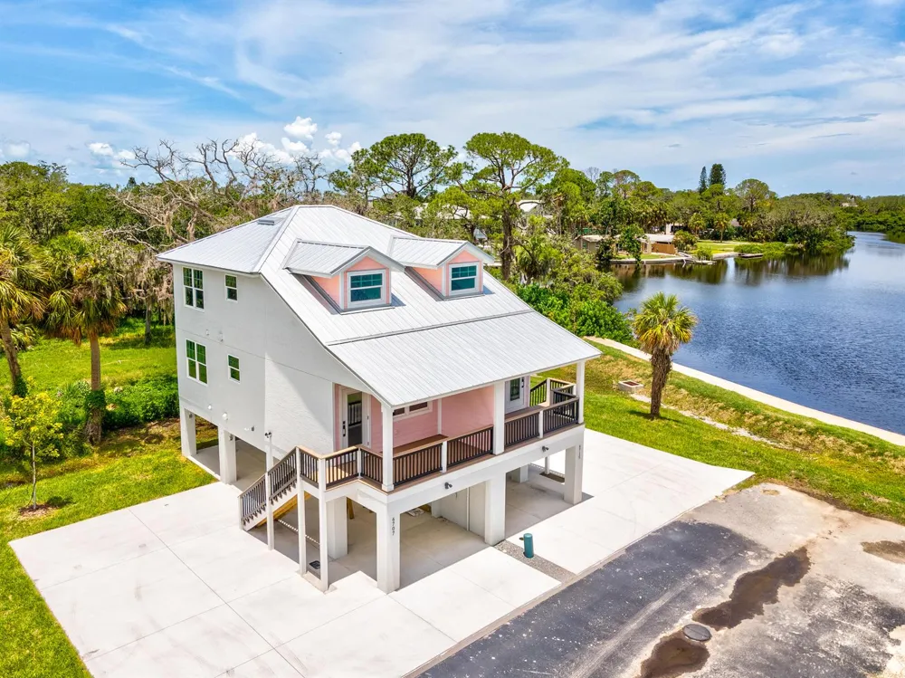 6707 WANDER LANE New Port Richey, FL 34652
