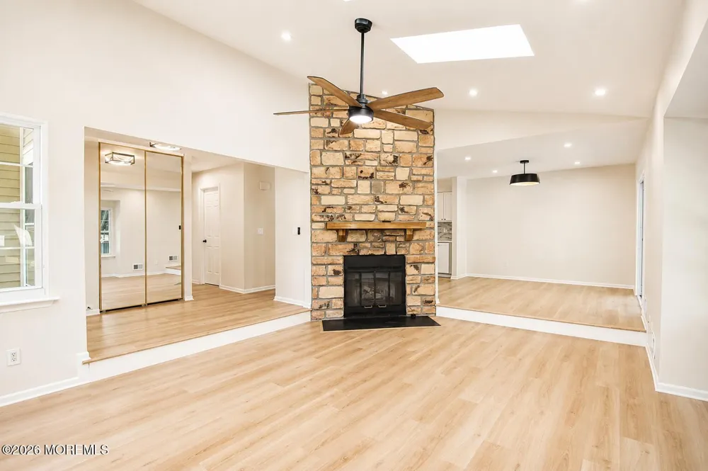 99 Oak Lane Eatontown, NJ 07724