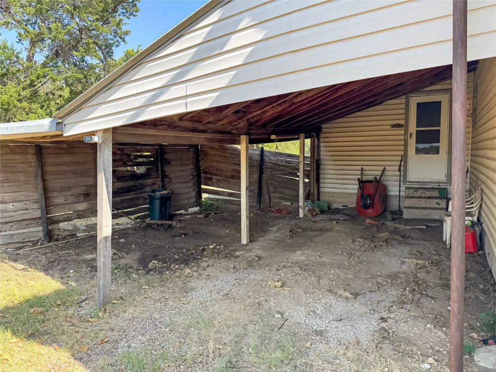 504 S Hall Street Montague, TX 76251