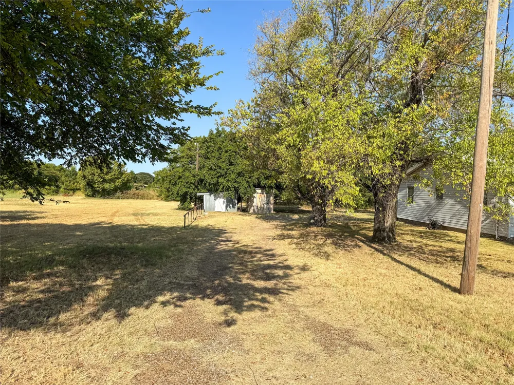 504 S Hall Street Montague, TX 76251
