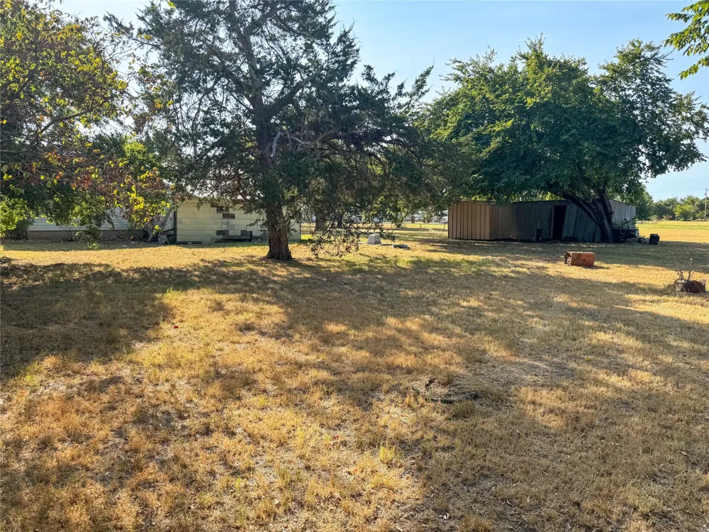 504 S Hall Street Montague, TX 76251