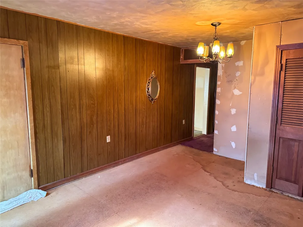 504 S Hall Street Montague, TX 76251