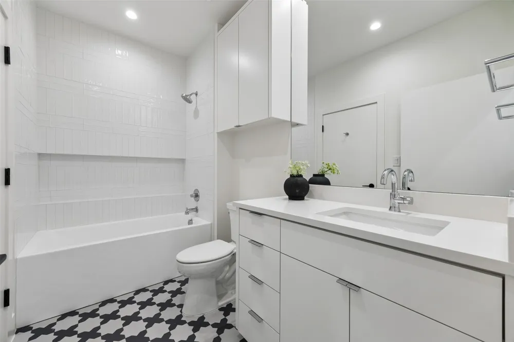 4727 March Avenue Dallas, TX 75209