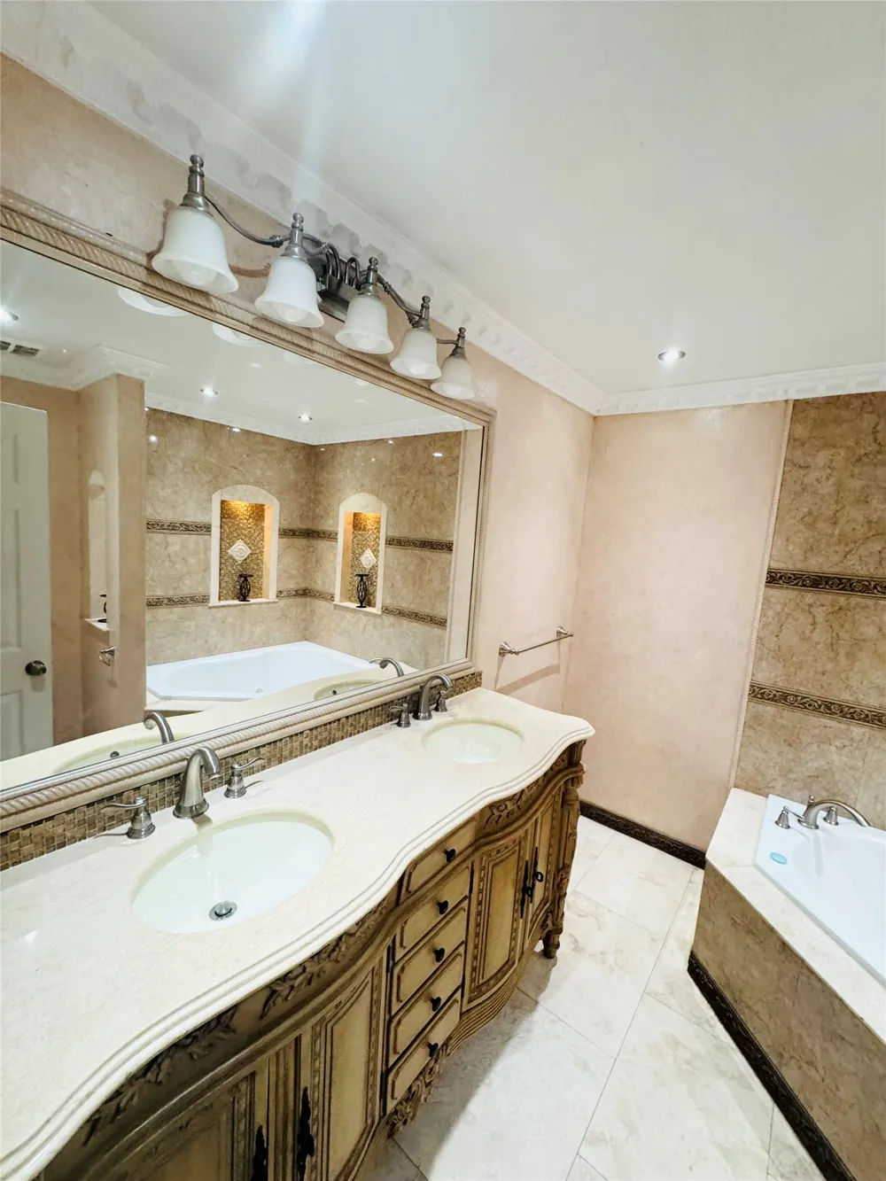 2014 Picadilly Boulevard Mesquite, TX 75149