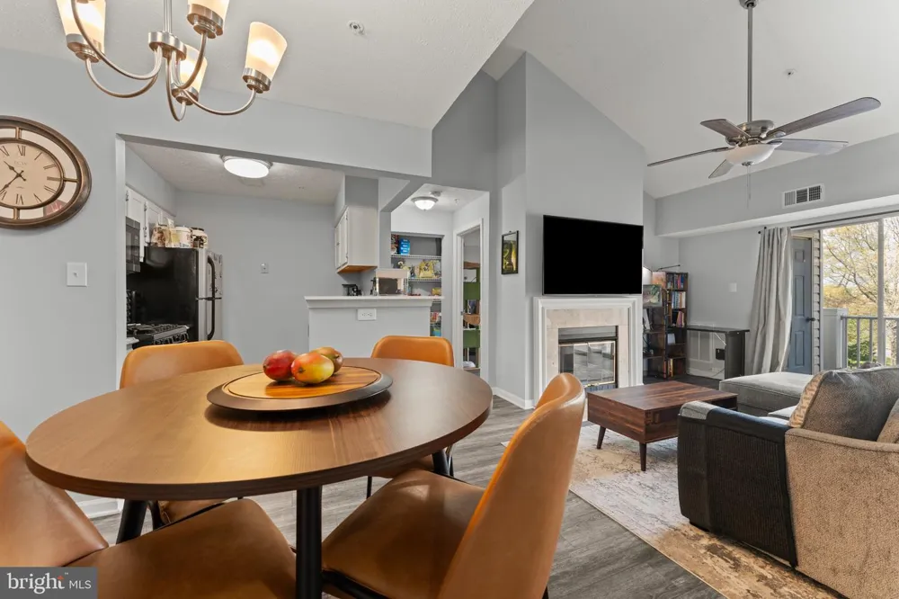 8951 TOWN CENTER CIRCLE #3-303 Upper Marlboro, MD 20774