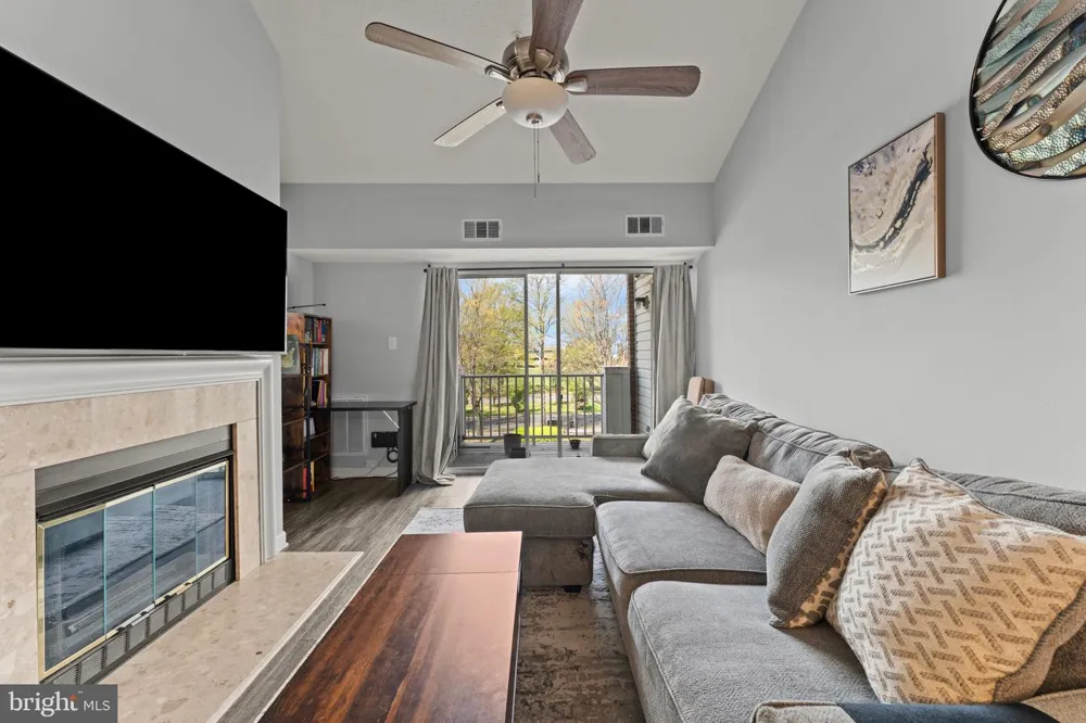 8951 TOWN CENTER CIRCLE #3-303 Upper Marlboro, MD 20774