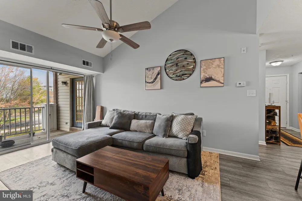 8951 TOWN CENTER CIRCLE #3-303 Upper Marlboro, MD 20774