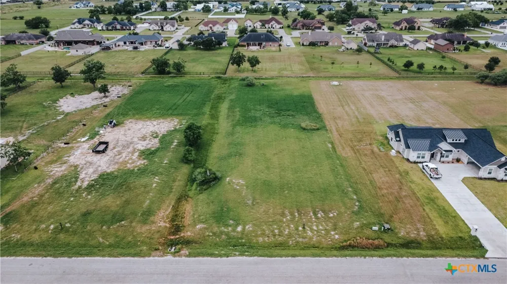 594 Dayspring Victoria, TX 77904
