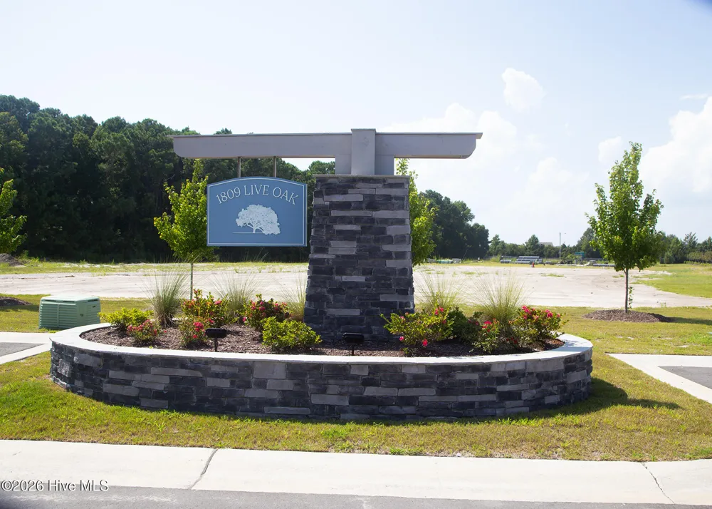 1809 Live Oak Street #225 Beaufort, NC 28516