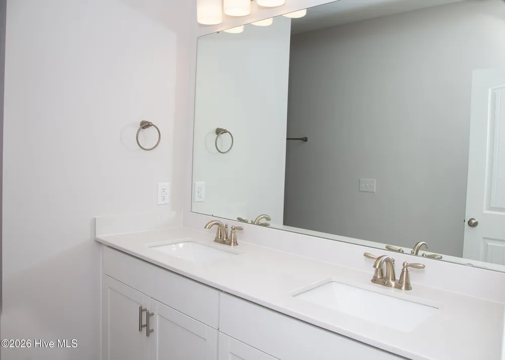 1809 Live Oak Street #225 Beaufort, NC 28516