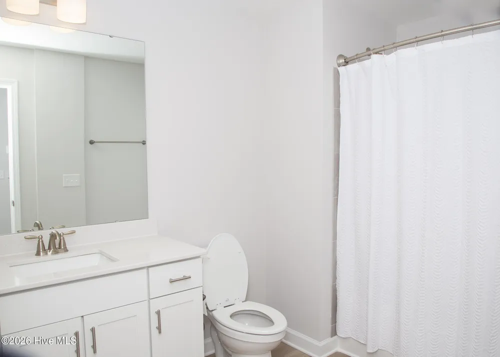 1809 Live Oak Street #225 Beaufort, NC 28516