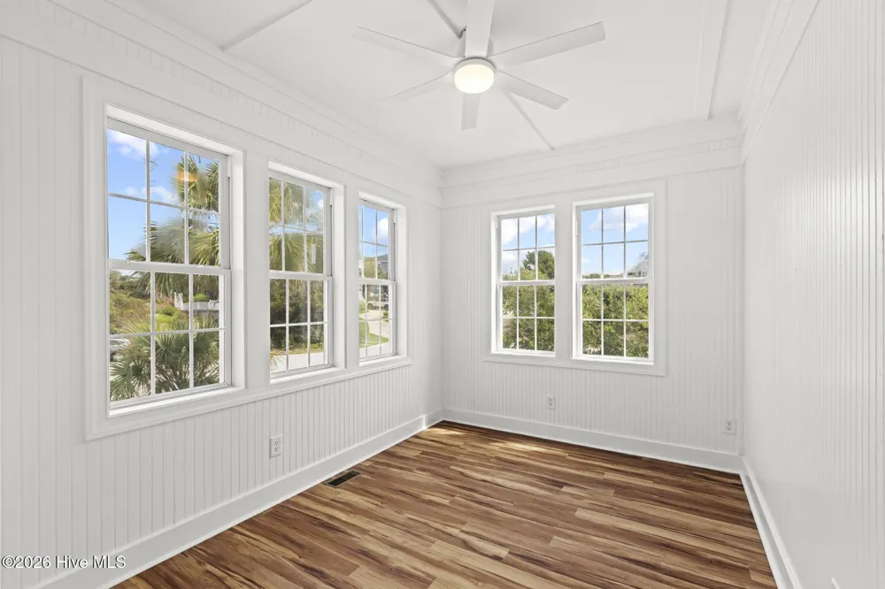 9813 Sandy Court Emerald Isle, NC 28594