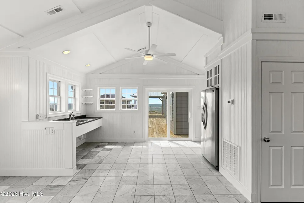9813 Sandy Court Emerald Isle, NC 28594