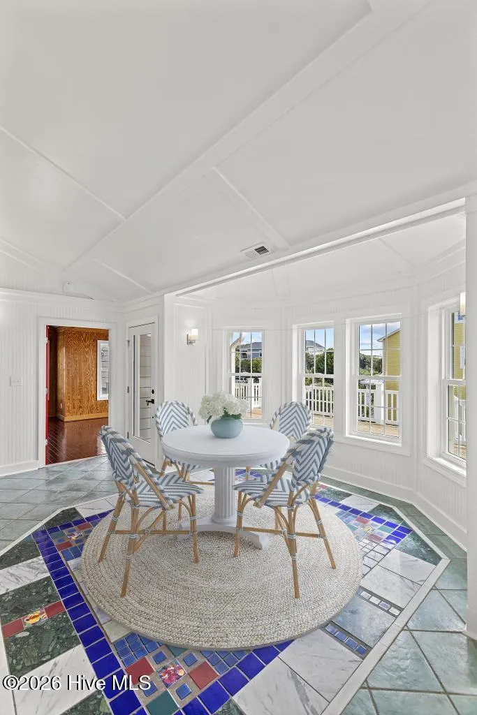 9813 Sandy Court Emerald Isle, NC 28594