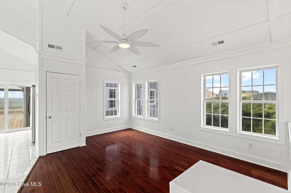 9813 Sandy Court Emerald Isle, NC 28594